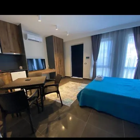 Apartment Side Golem (Tirana)